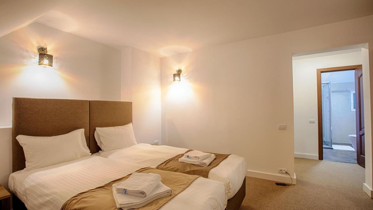 Mer Guest House B&B Braşov Exterior foto